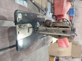 Maquina de coser antigua