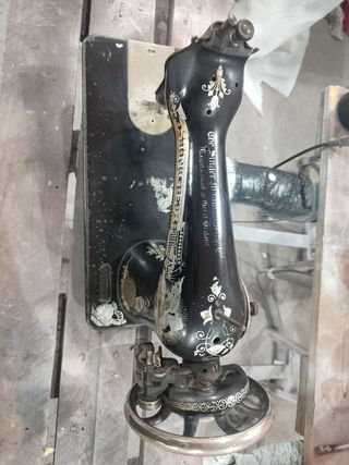 Maquina de coser antigua