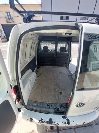 Volkswagen Caddy 2012