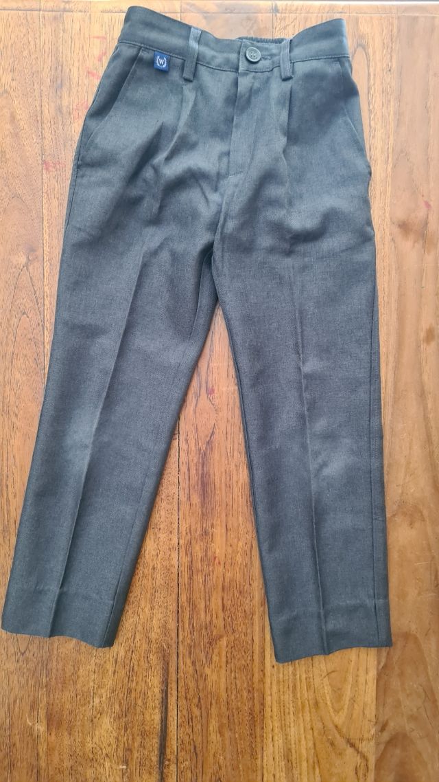 Pantalon gris uniforme talla 6