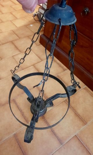 Lampadario rustico in ferro battuto da Restaurare