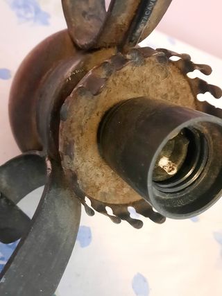 Lampadario rustico in ferro battuto da Restaurare