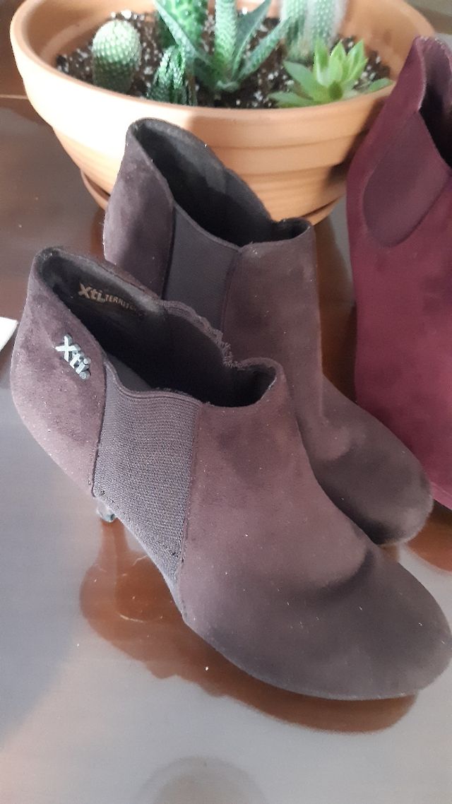 varios pares botines,en varios colores talla37 38