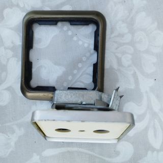 Simón serie 75. Interruptores i enchufes.