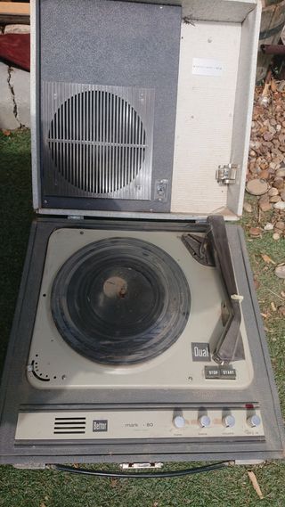 tocadiscos maleta Bettor Mark 80
