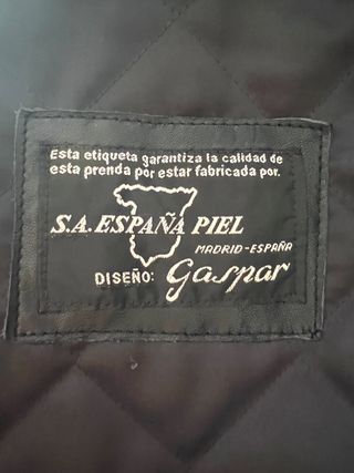 Chaqueta cruzada de piel