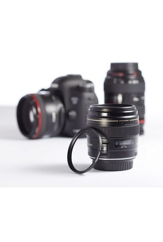 Amazon Basics - Filtro de protección UV - 58mm