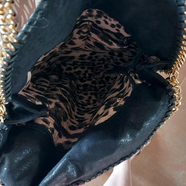 Borsa a spalla in ecopelle nera