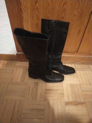 Botas de  piel altas 