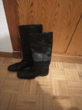 Botas de  piel altas 