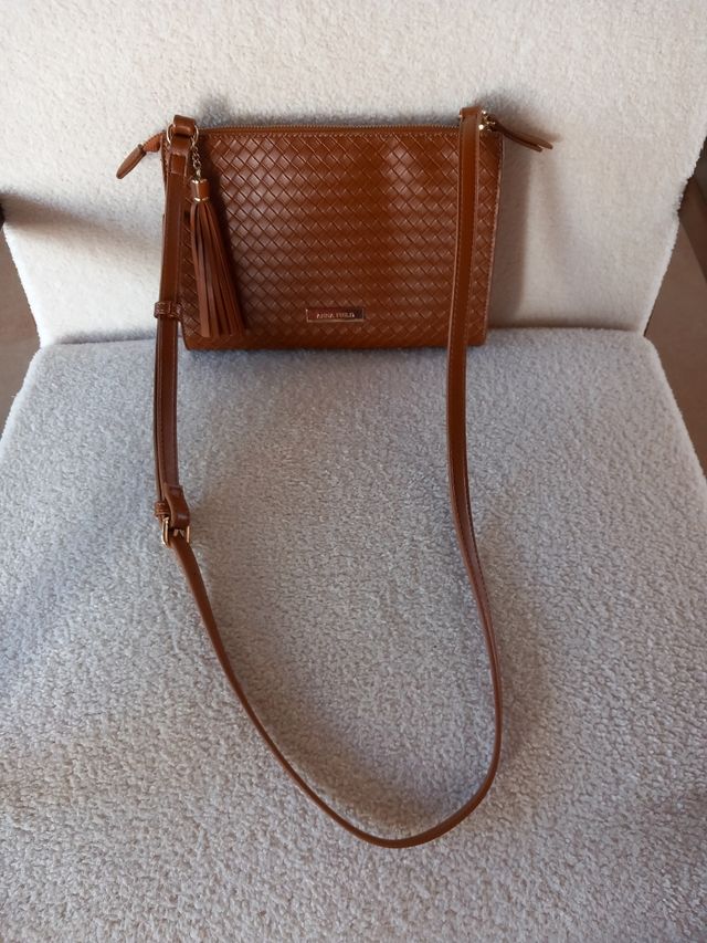 Borsa a tracolla in ecopelle marrone