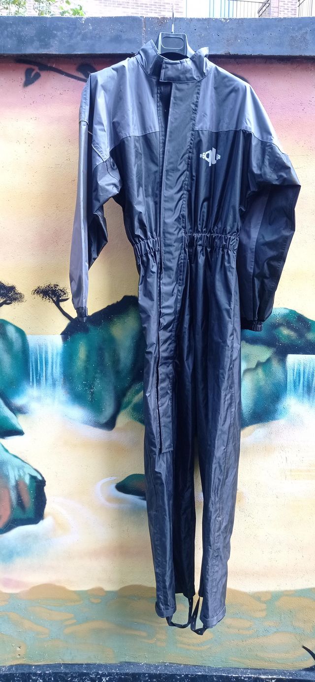 Traje de lluvia talla s