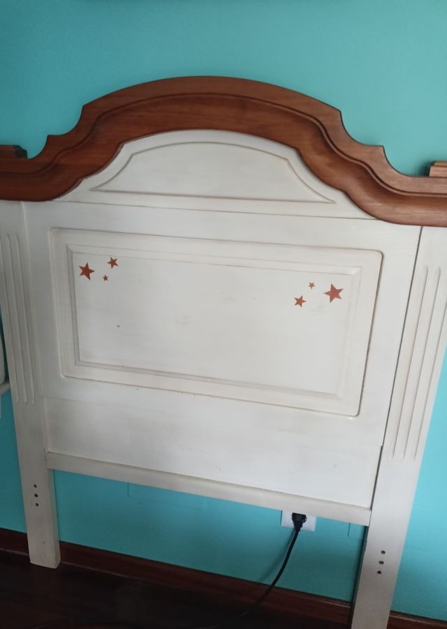 ESCRITORIO, ESTANTERÍA Y CABECERO