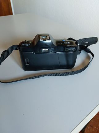 Camara fotográfica reflex automática