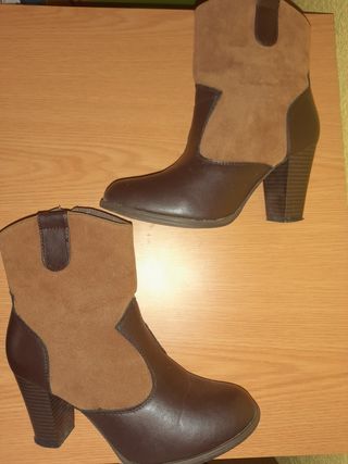 Botas con tacón marrones
