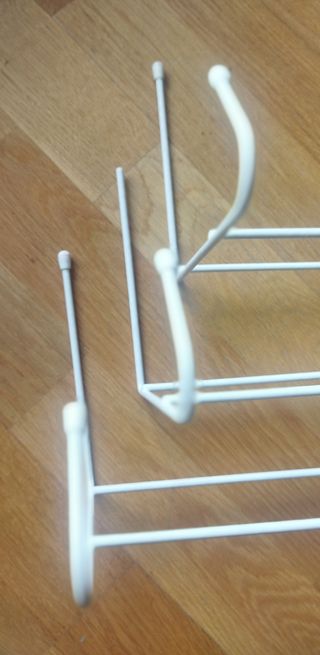 Lote 5€: 3 colgadores para radiador