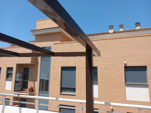 Montadores de estructuras y panel