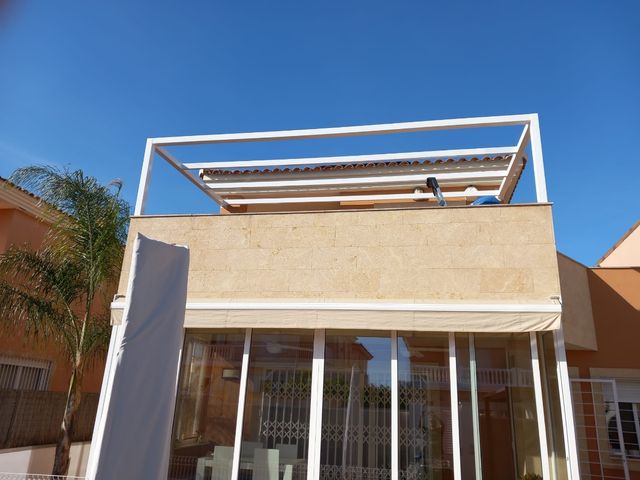 Montadores de estructuras y panel