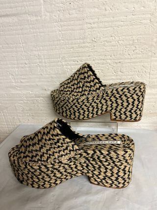 ZUECOS O MULES ZARA NUEVOS TALLA 38