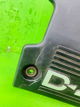 Tapa Motor Toyota Avensis 2.0 D4D