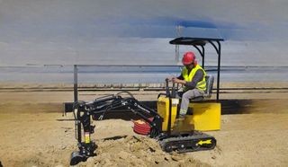 Miniexcavadora + Martillo TN CEE Año 2023 