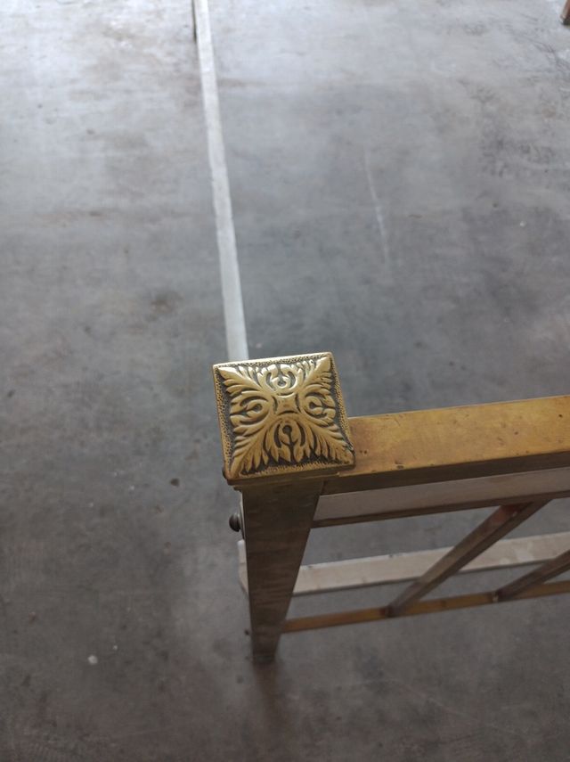 Cama antigua de matrimonio