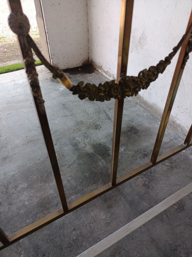 Cama antigua de matrimonio