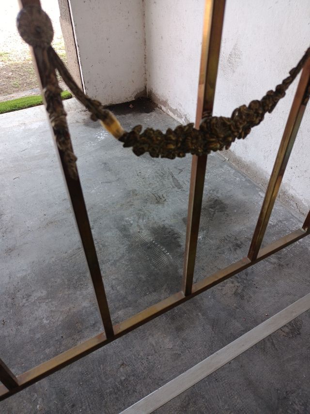 Cama antigua de matrimonio