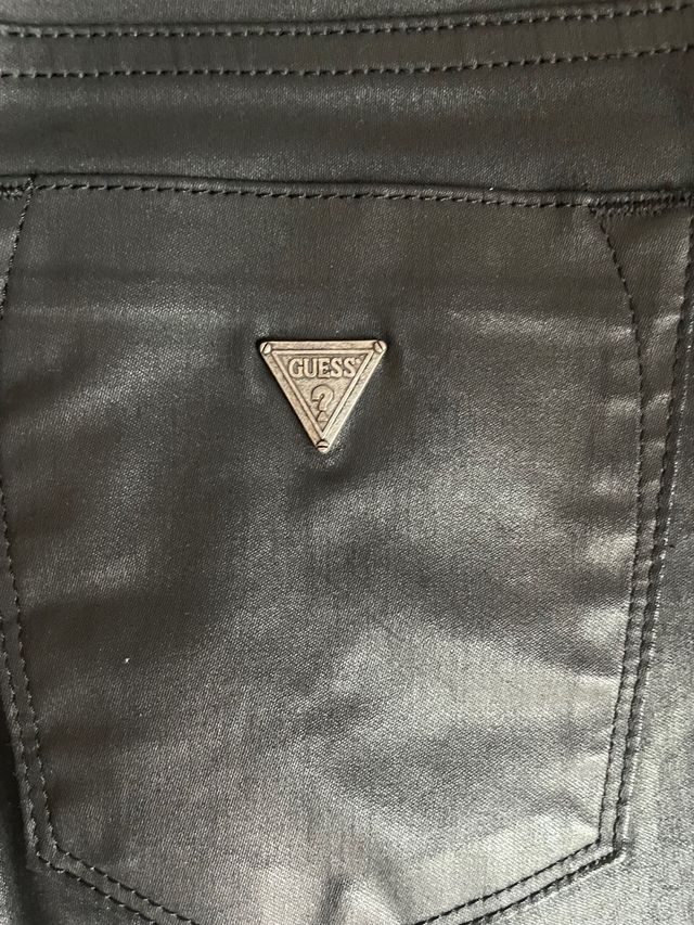 pantalones de mujer Guess