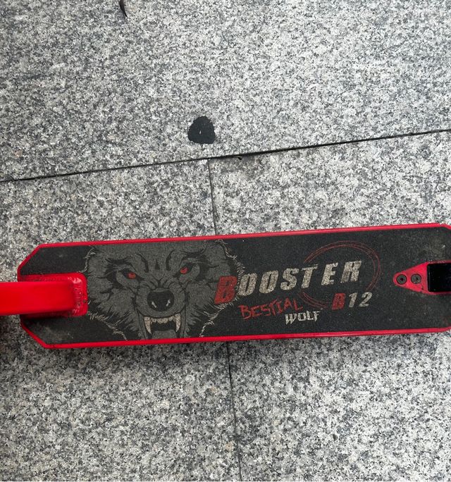 Scooter booster bestial wolf
