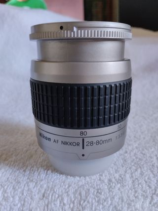 NIKON 28-80  1:3.3-5.6 G