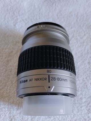 NIKON 28-80  1:3.3-5.6 G