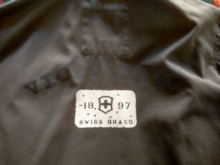 Chaqueta 3/4 Victorinox tipo militar