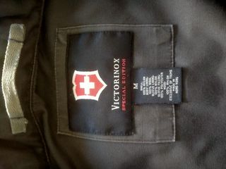 Chaqueta 3/4 Victorinox tipo militar