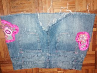 VAQUERO.:2 MINI FALDAS Y UN PANTALÓN CORTO.
