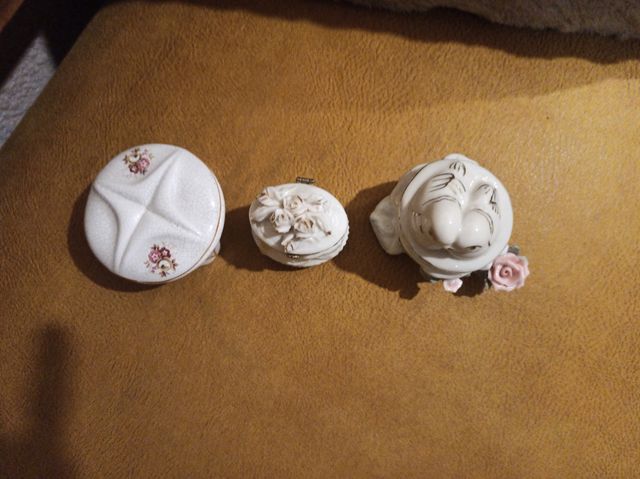 Oferta S VALENIN  3 BONITAS cajitas cerámica x 3€