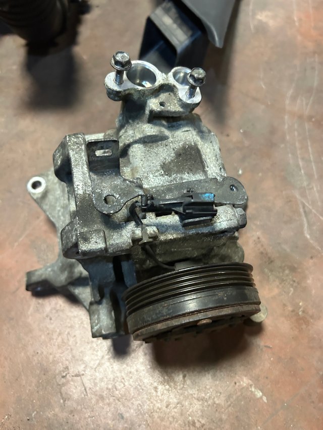 Bomba Aire acondicionado subaru impreza sti