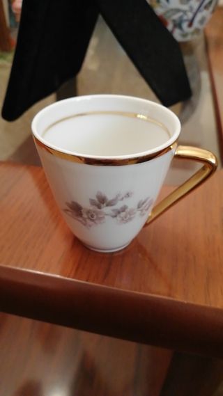 Juego de tazas de café.