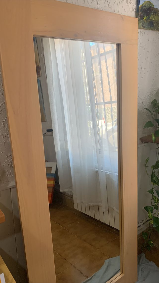 Grande specchio in stile nordico