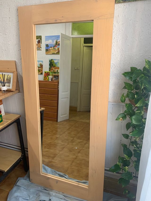 Grande specchio in stile nordico