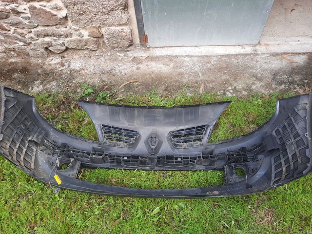 Defensa delantera Gran Scenic