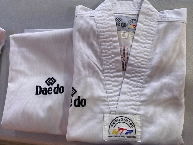 Trajes de taekwondo