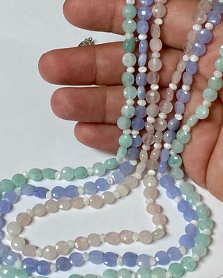 Collar de piedras preciosas triple y plata ley 925