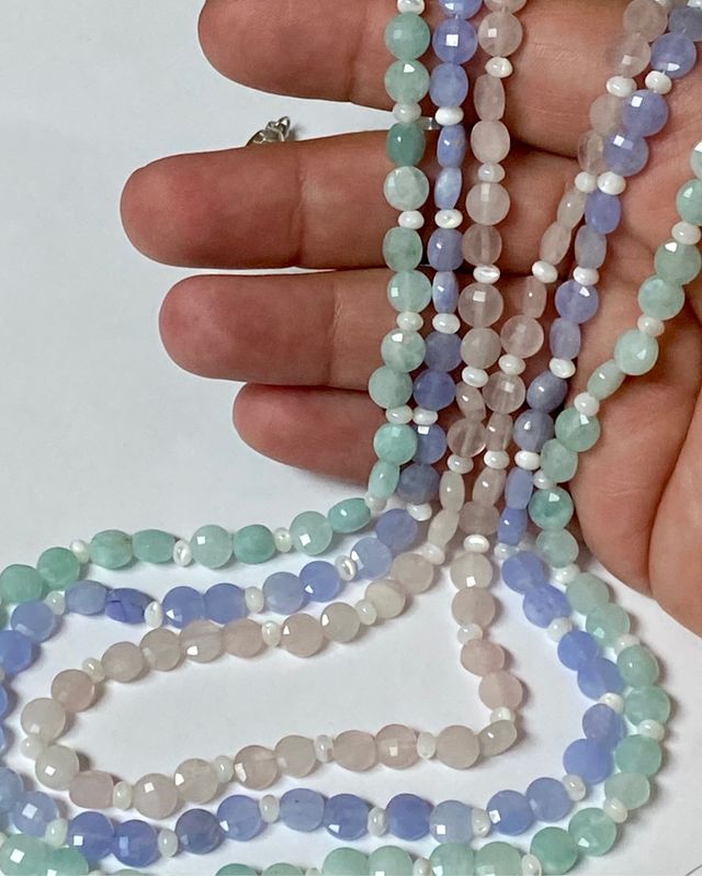 Collar de piedras preciosas triple y plata ley 925