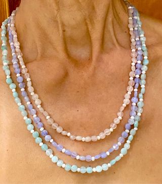 Collar de piedras preciosas triple y plata ley 925