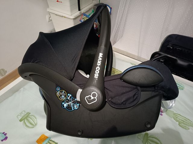 Lote carro silla bebe I candy Strawberry+Maxi Cosi