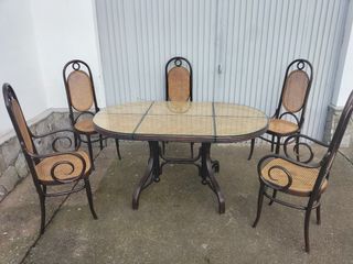 Mesa y sillas ratán / paja de viena