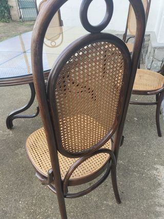 Mesa y sillas ratán / paja de viena