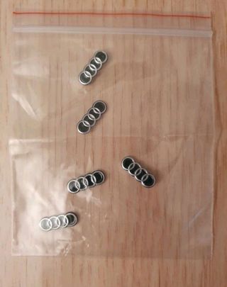 2 emblemas llave del coche,pegatina símbolo Audi.