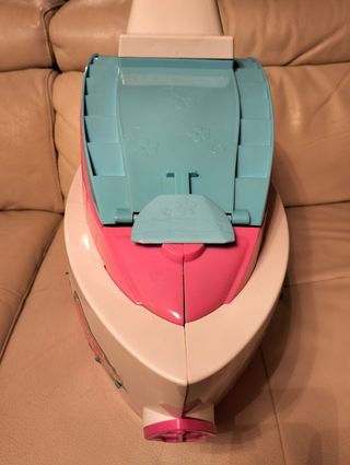 Nave da crociera Barbie